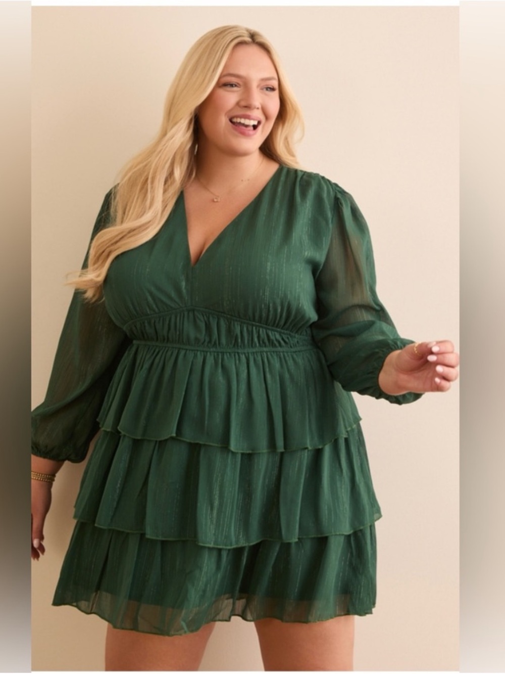 ARULA Belen Emerald Green Tiered V-Neck Long Sleeve Dress w Shimmer Throughout